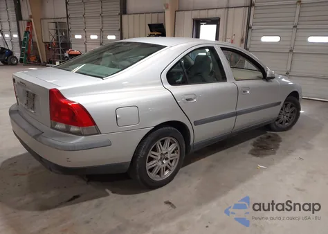 2004 Volvo S60 2.4 from USA, damaged, VIN YV1RS61T842419165